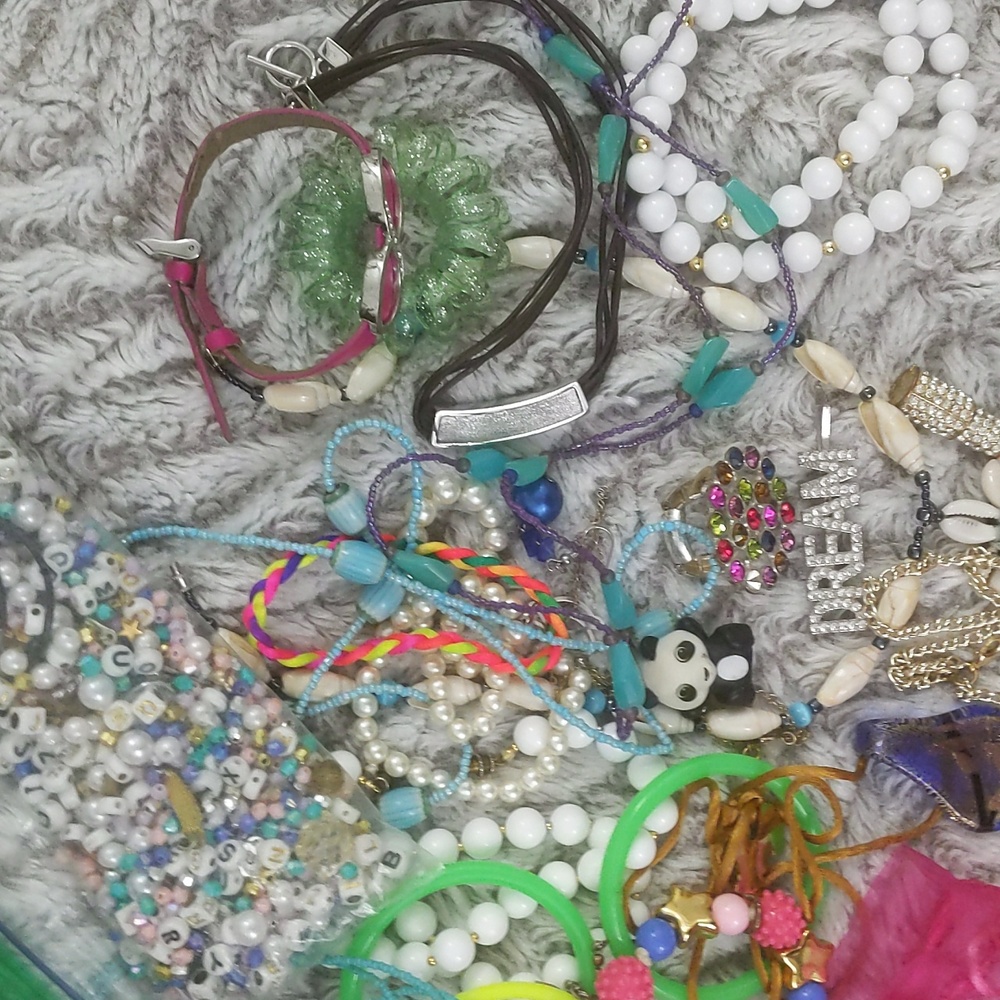 Jewelry bundle - Picture 4 of 12